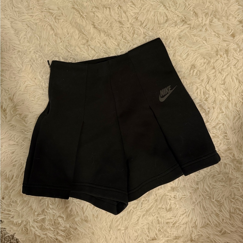 Nike Tech Pleated Shorts NEW